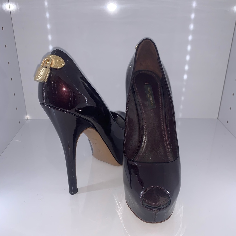 Louis Vuitton paten leather Oh Really  37.5